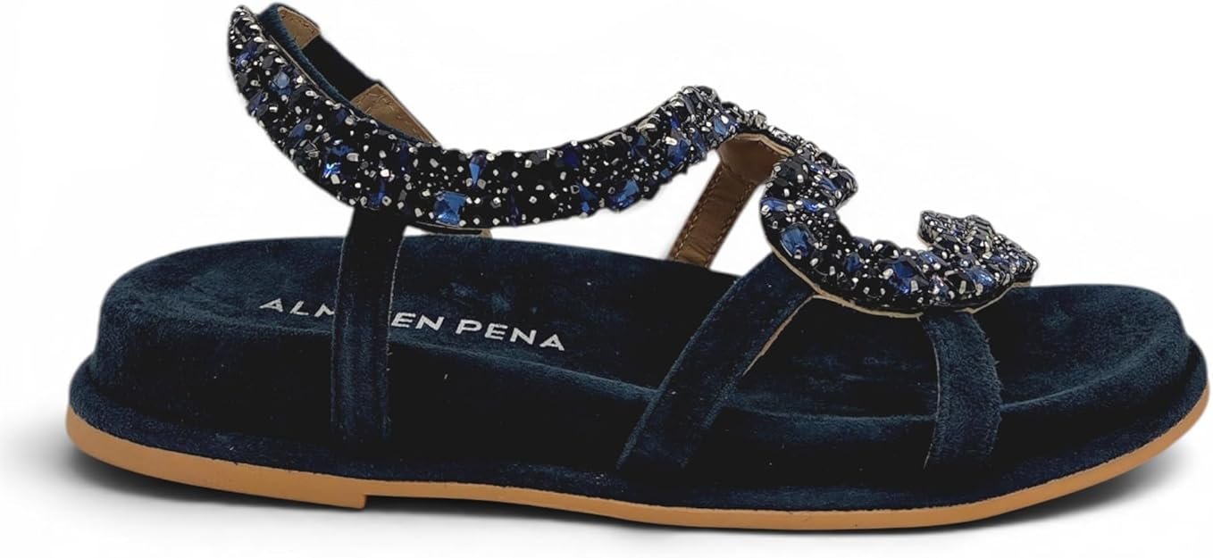 Alma en Pena - Sandalo Donna gioiello. Flat in pelle scamosciata, fasce ondulate e strass. Elegante e comodo estate. - immagine 8