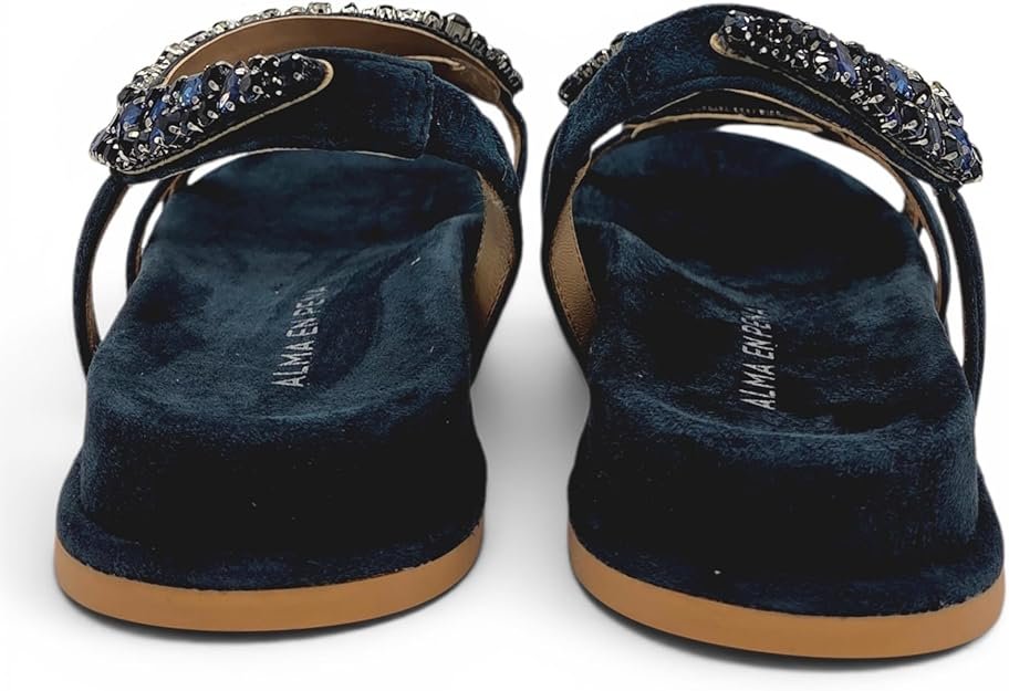 Alma en Pena - Sandalo Donna gioiello. Flat in pelle scamosciata, fasce ondulate e strass. Elegante e comodo estate. - immagine 5