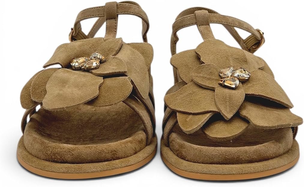 Alma en Pena - Sandalo Donna flat in pelle scamosciata. Decorazione a fiore e cinturino regolabile. Desing comodo estate. - immagine 5