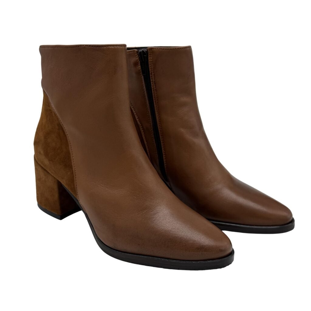 Stivaletto Donna in Cuoio Marrone con Tacco 50mm, Suola Antiscivolo, Dettagli Scamosciati, Chiusura con Zip
